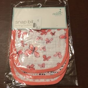 NWT, Aden by aden & anais, Snap Bibs